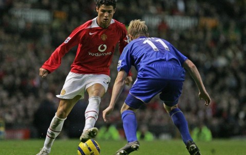 NG体育-C罗连续七场比赛得分超过惊险取胜，切尔西挑战极限！的简单介绍