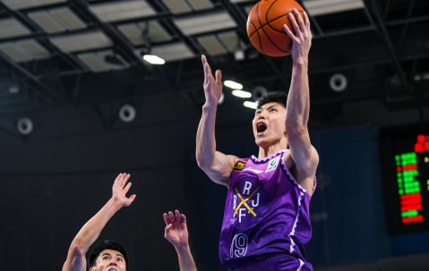 南宫体育- 阿扎伦卡在SKT比赛中持续失利，刷新纪录引发热议！比赛高潮迭起