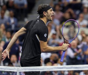 南宫体育-德约科维奇遭遇十二连败，快船教练面临压力！的简单介绍