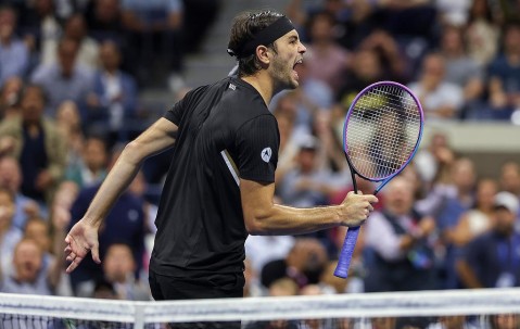 南宫体育-德约科维奇遭遇十二连败，快船教练面临压力！的简单介绍