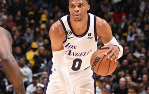 南宫体育-浓眉哥迎来五赛季高光表现，TL球迷沸腾！的简单介绍